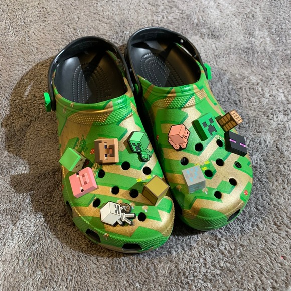 CROCS Other - Crocs Minecraft Classic Clog Green Gold Pixel Mens 13 Jibbitz Charms 208471-3TX